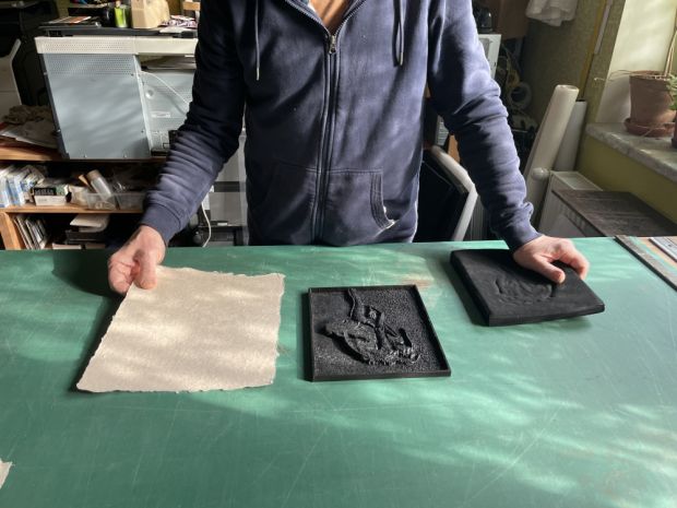 Nové plastické reliéfy z japonského papíru Washi